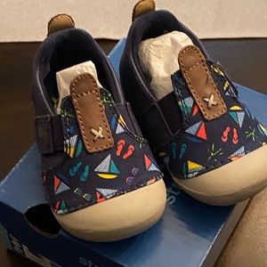 Striderite Toddler Boat shoes NWB 4m